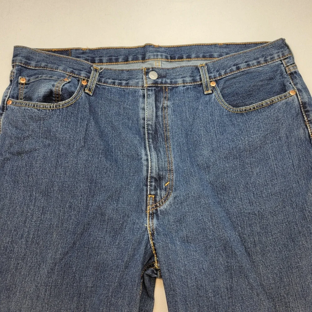 Levi's 550 Jeans Mens 42x30 Blue Relaxed Tapered Leg Medium Wash Denim